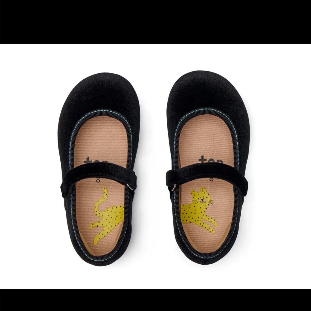 NWT Ten Little Black Ballet Flats